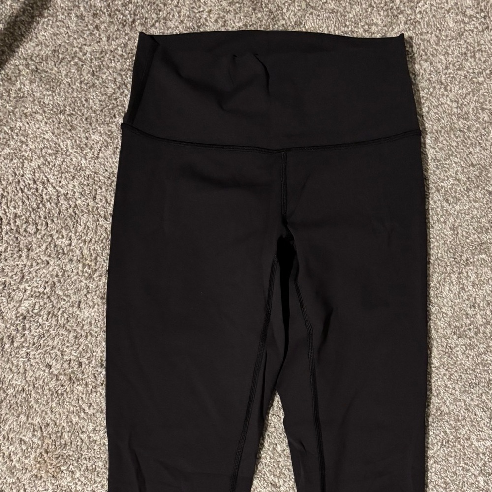 Lululemon Athletica Black Leggings 25” Size 6
